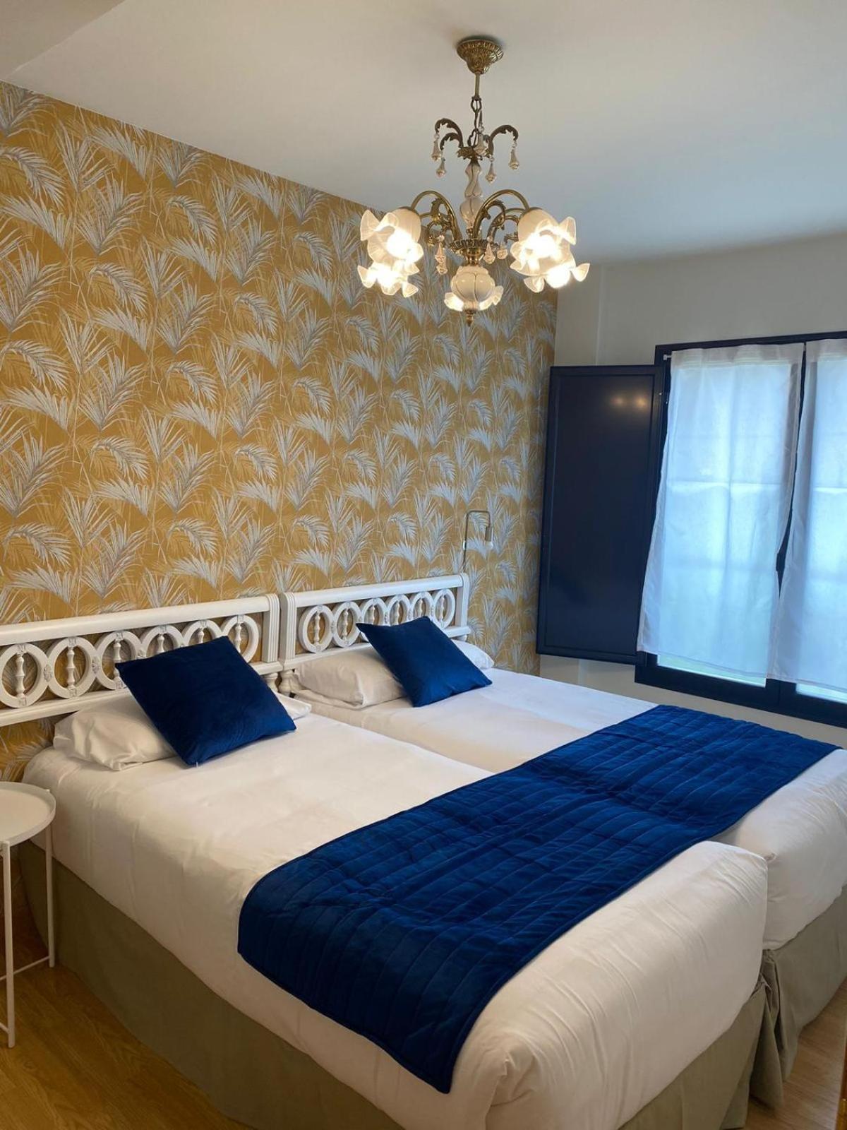Apartamentos Palacio Azcarate Calle Calvario Ezcaray Zewnętrze zdjęcie